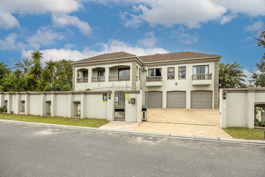 6 Bedroom Property for Sale in Sunset Beach Western Cape